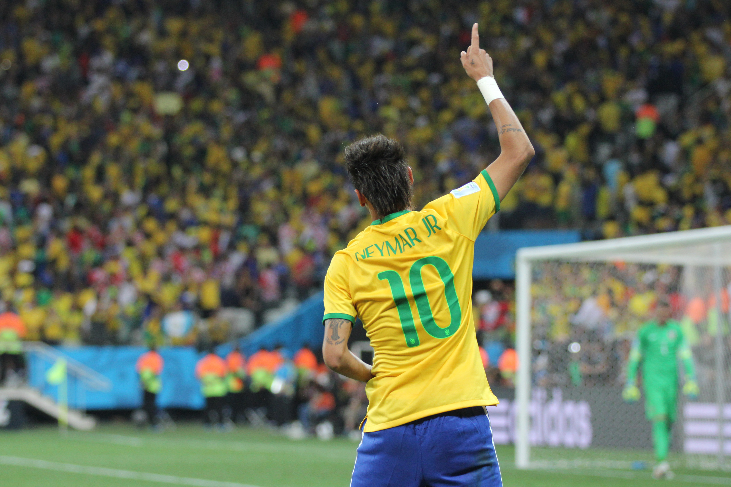 The 2014 World Cup in Brazil: its legacy and challenges | Heinrich ...