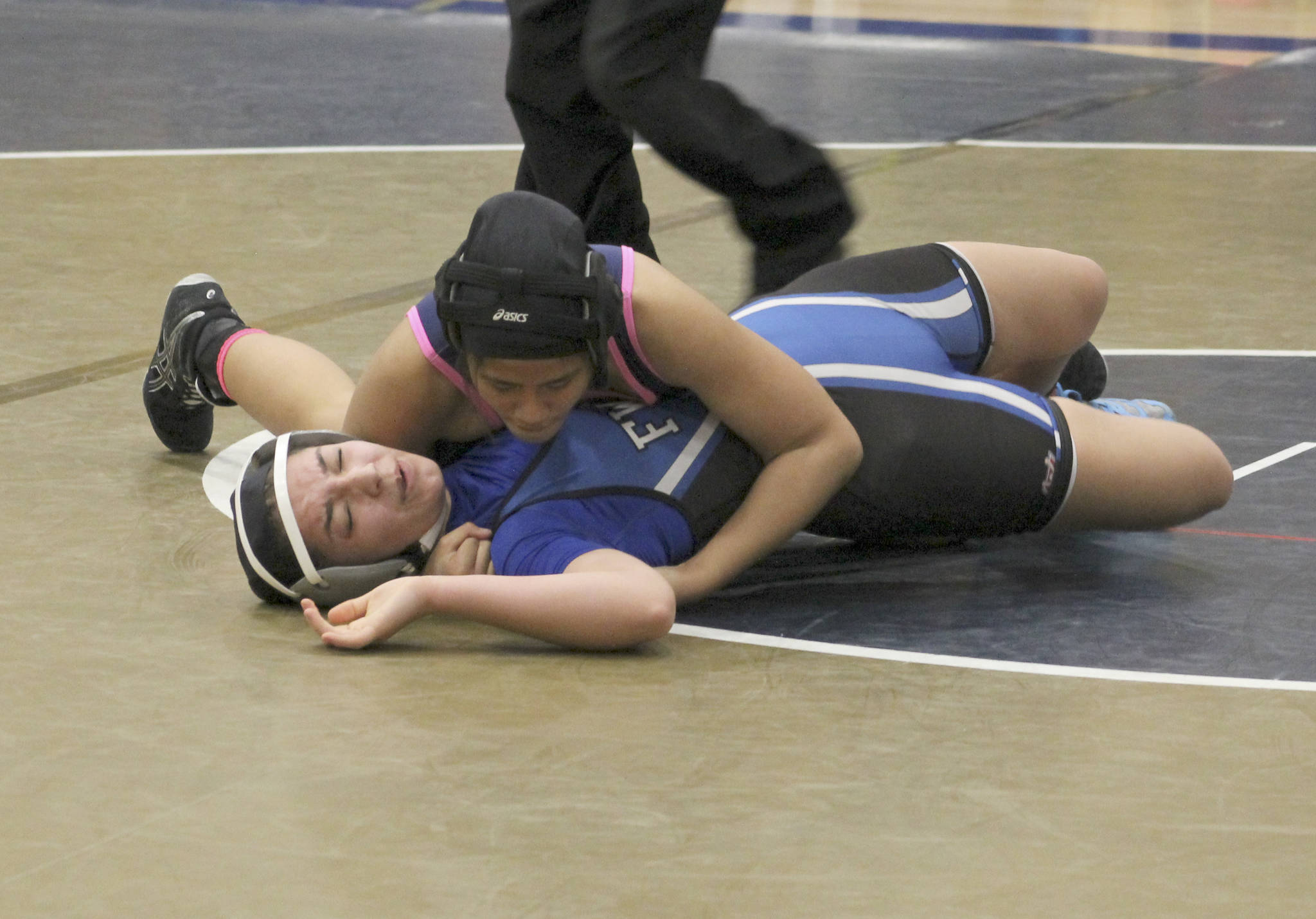 Federal Way girls wrestling program celebrated at all-city meet ...