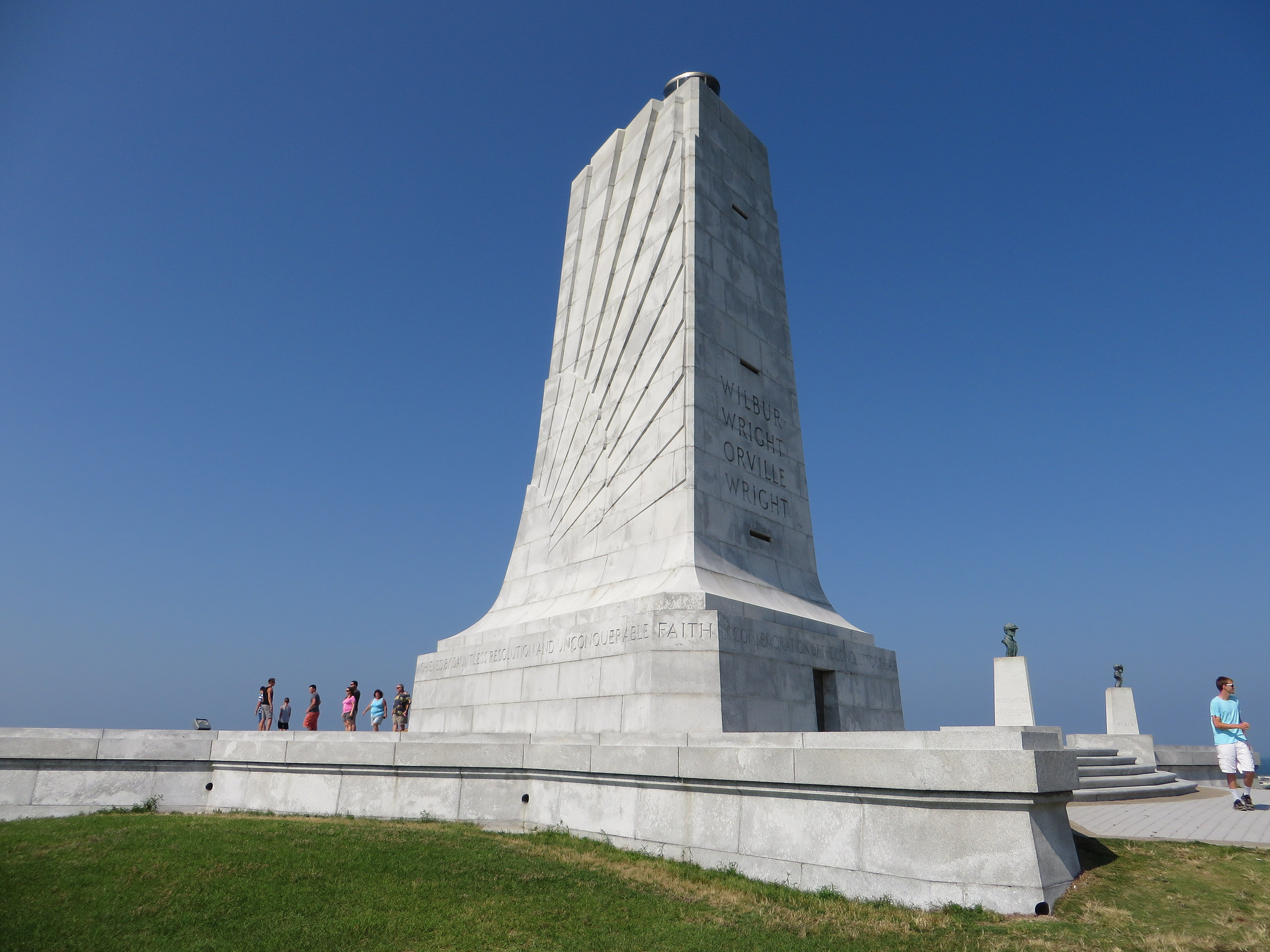Great Things to See at the Wright Brothers Memorial