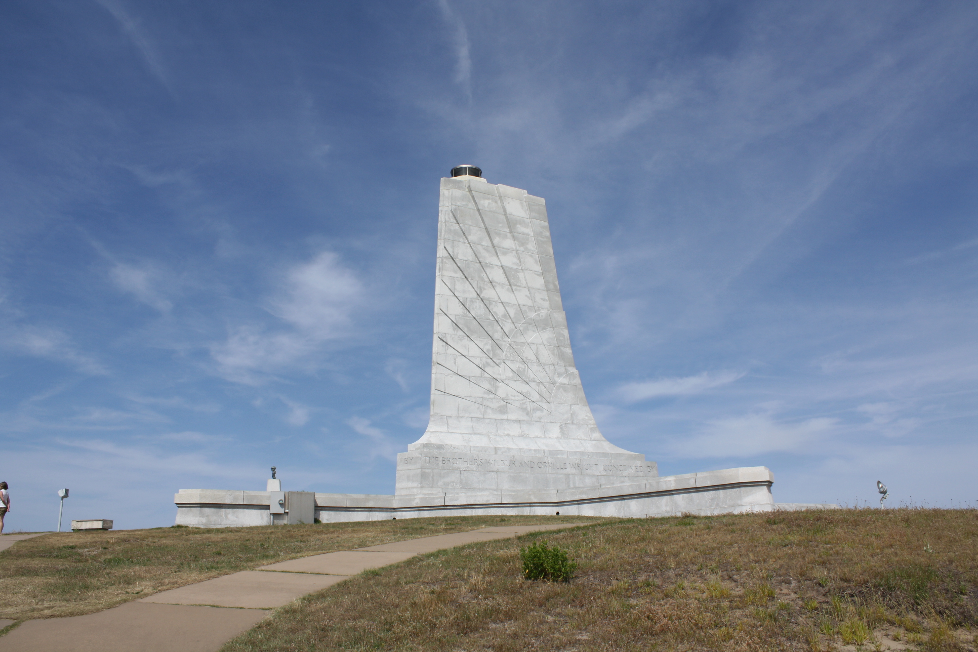 File:Wright Brothers National Memorial.jpg - Wikimedia Commons