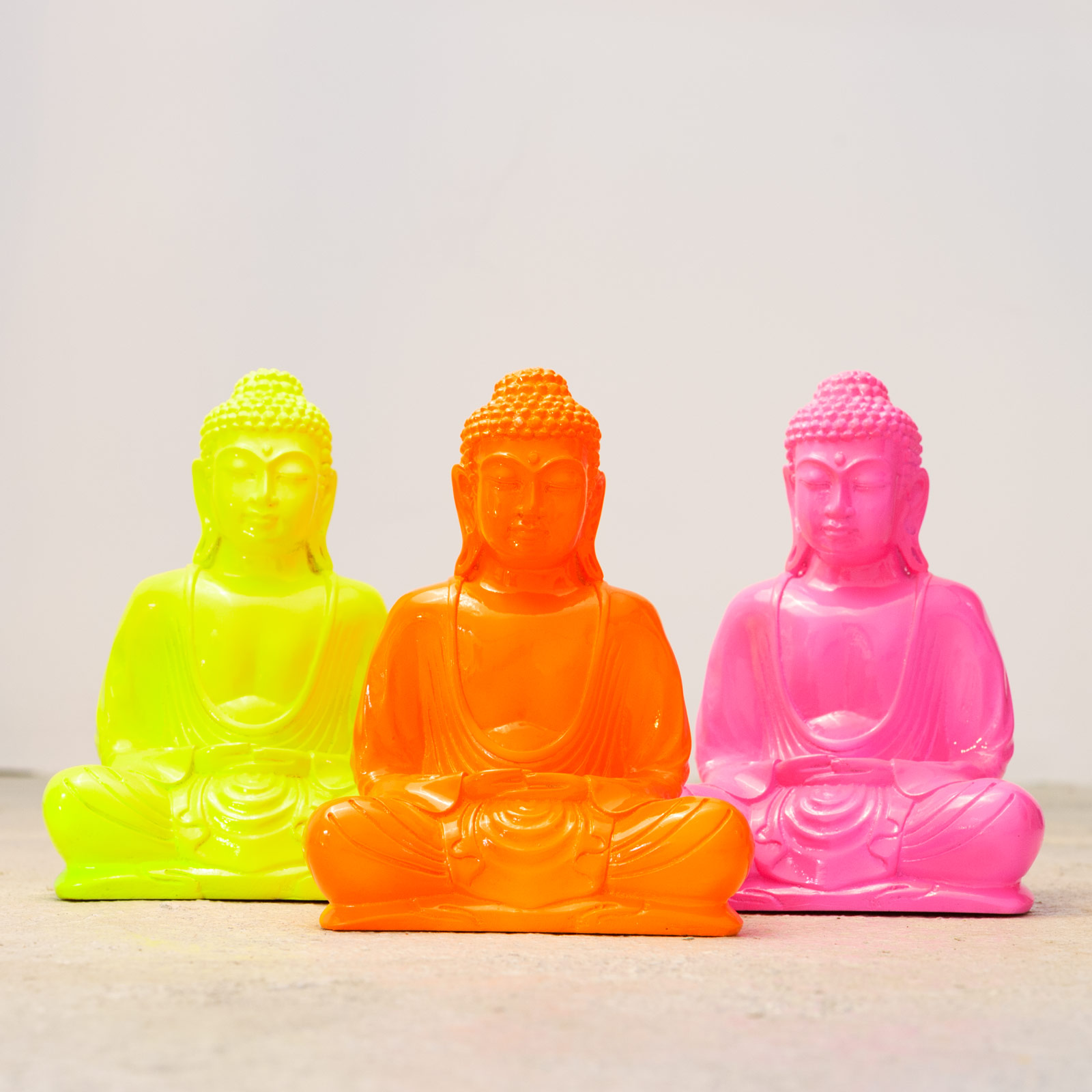 Buddha statue – multiple colours – resin – CAN KATS