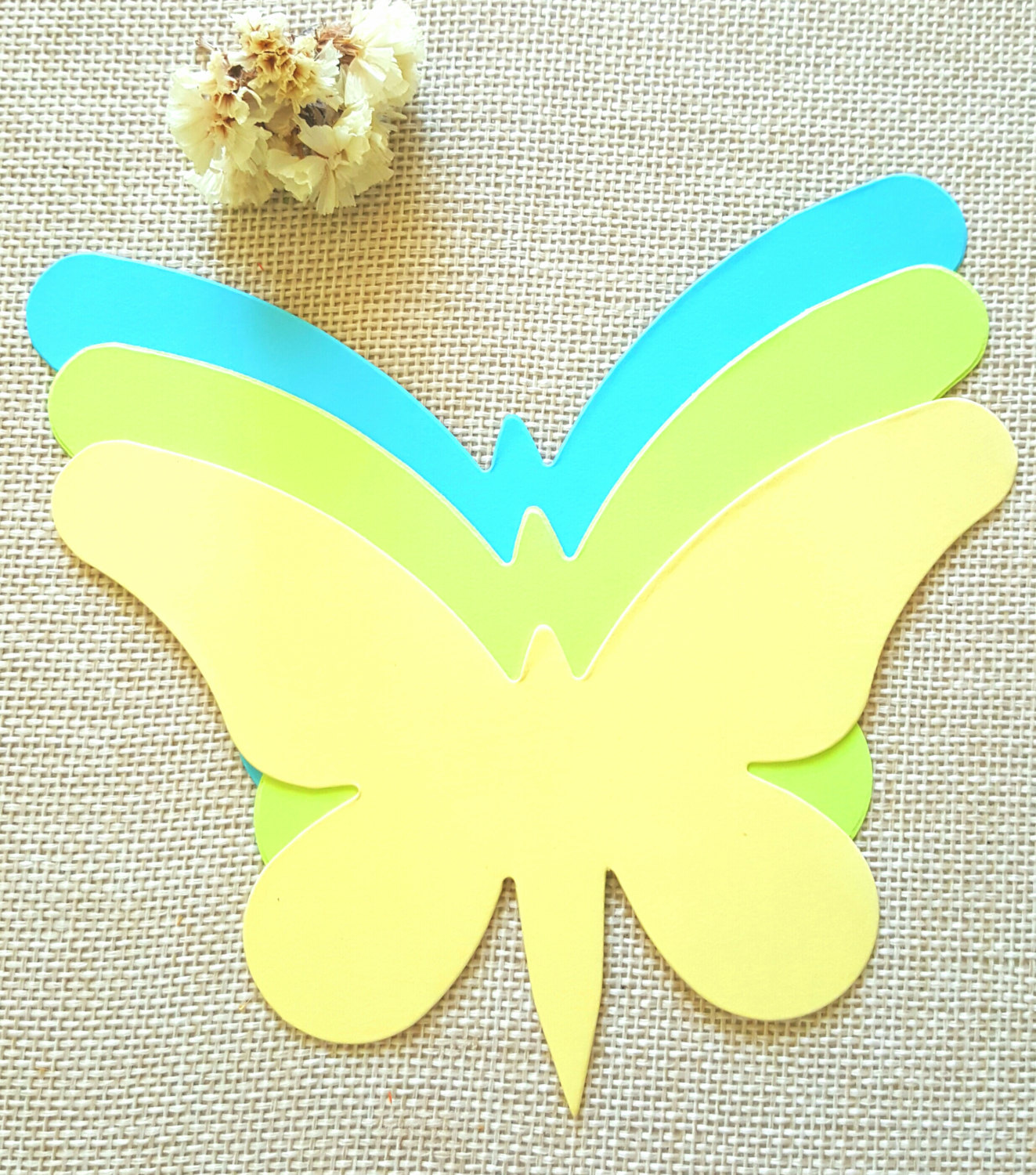 Large Butterfly die cutA Yellow butterfly die cuts Mint