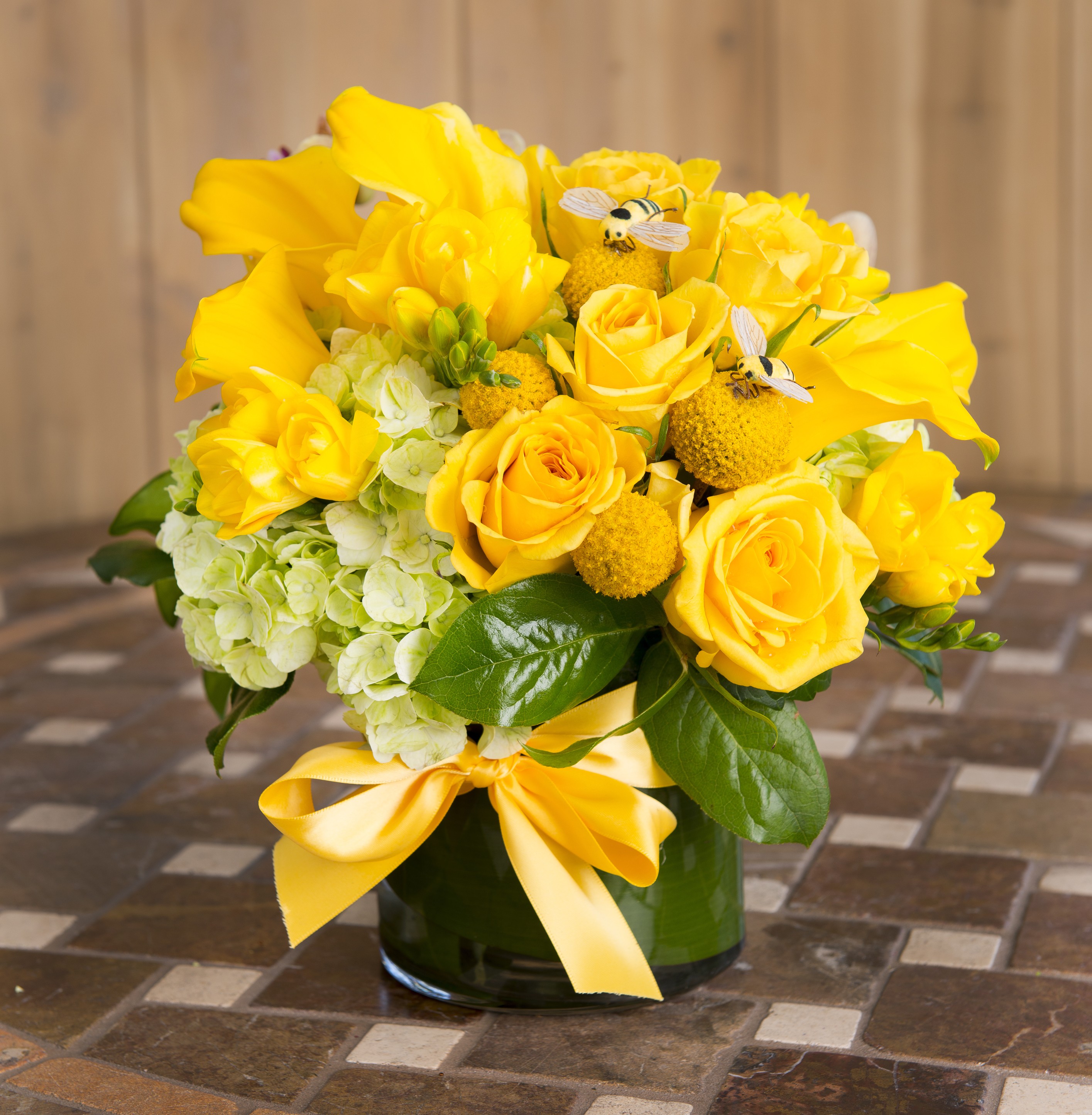 Vibrant Yellow Roses in Burbank, CA | The Enchanted Florist