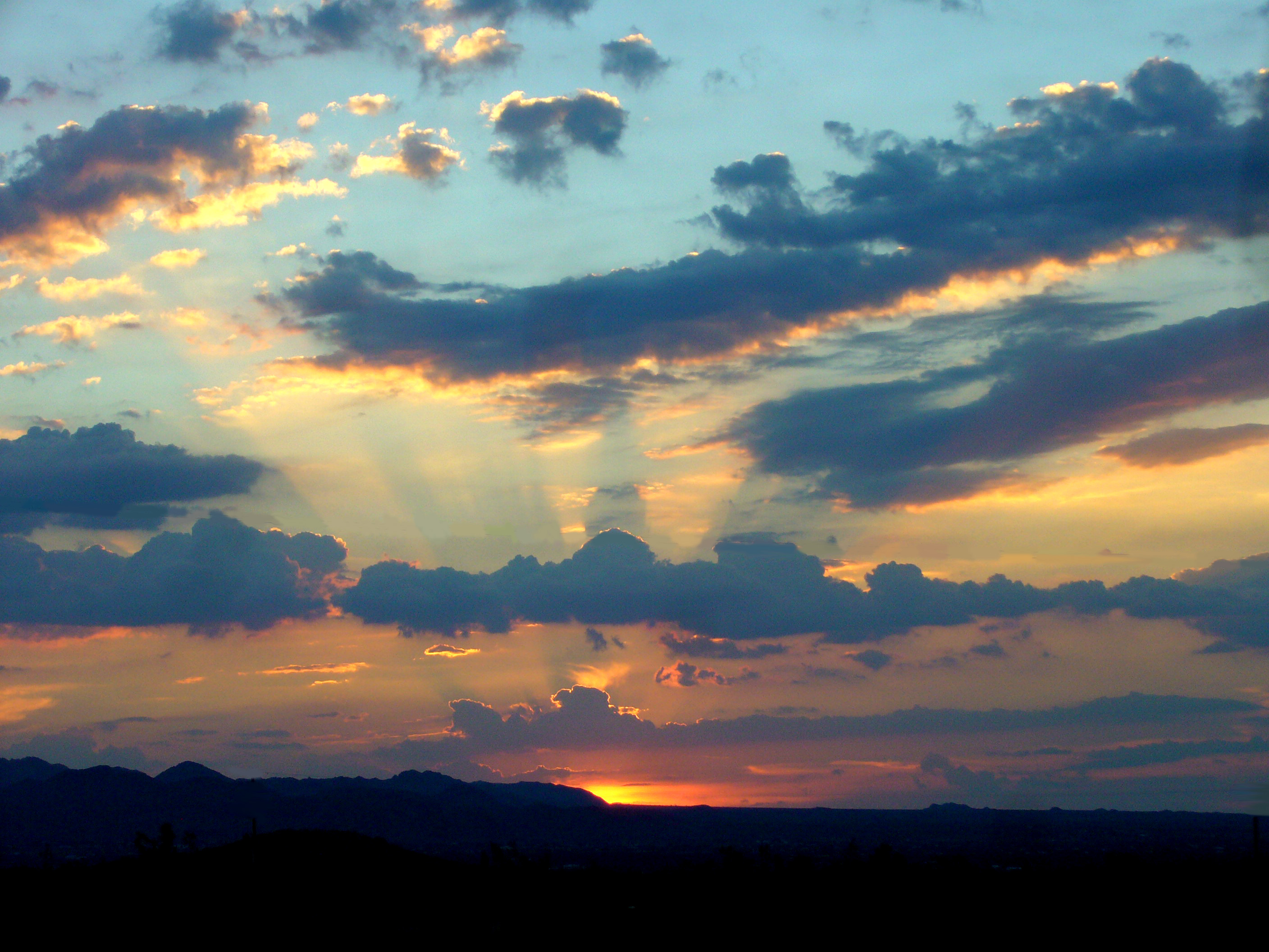 File:Burning Yellow Sunset.jpg - Wikimedia Commons