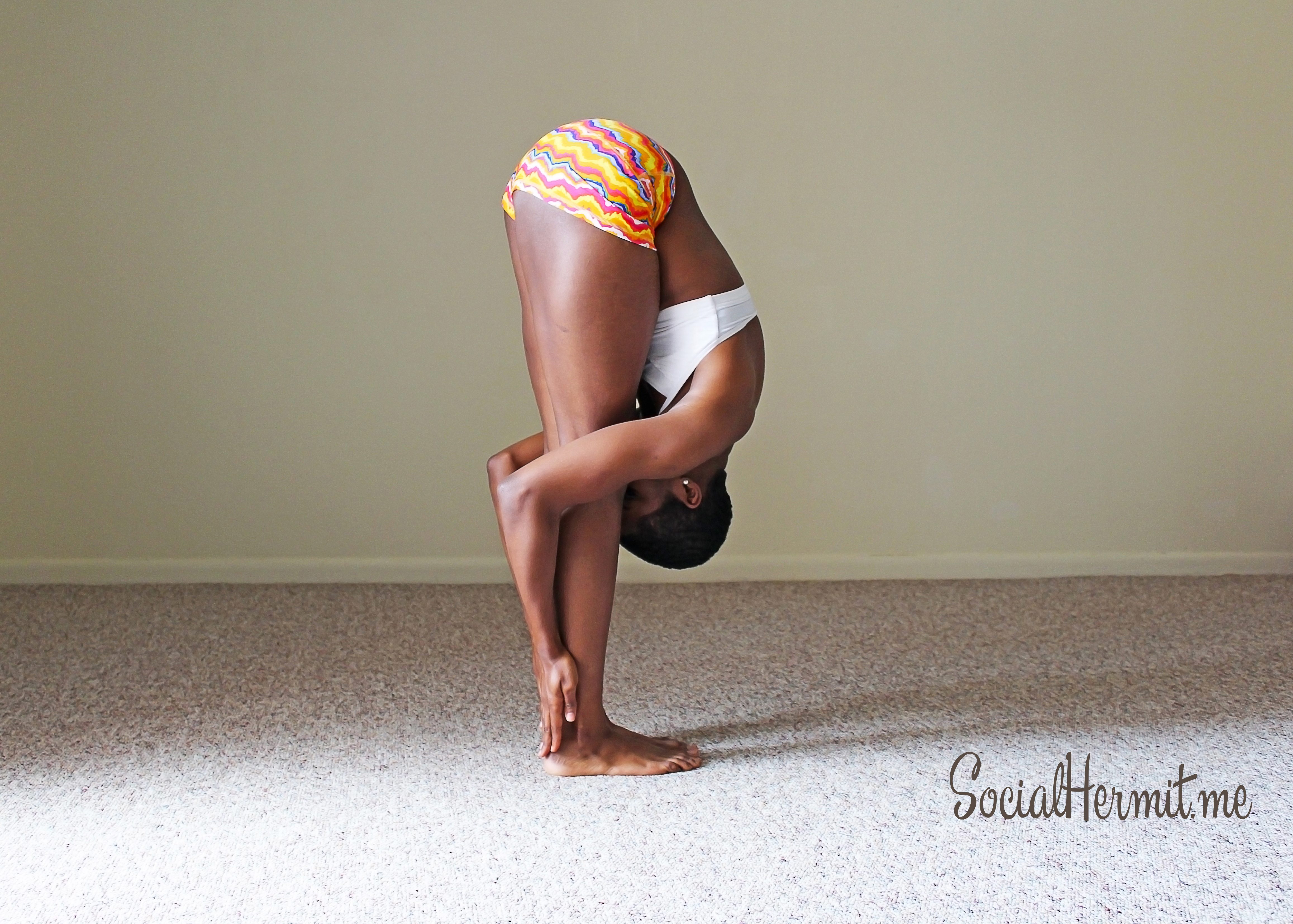 5 Beginner Yoga Poses for Flexible Hamstrings (and a FREE poster ...