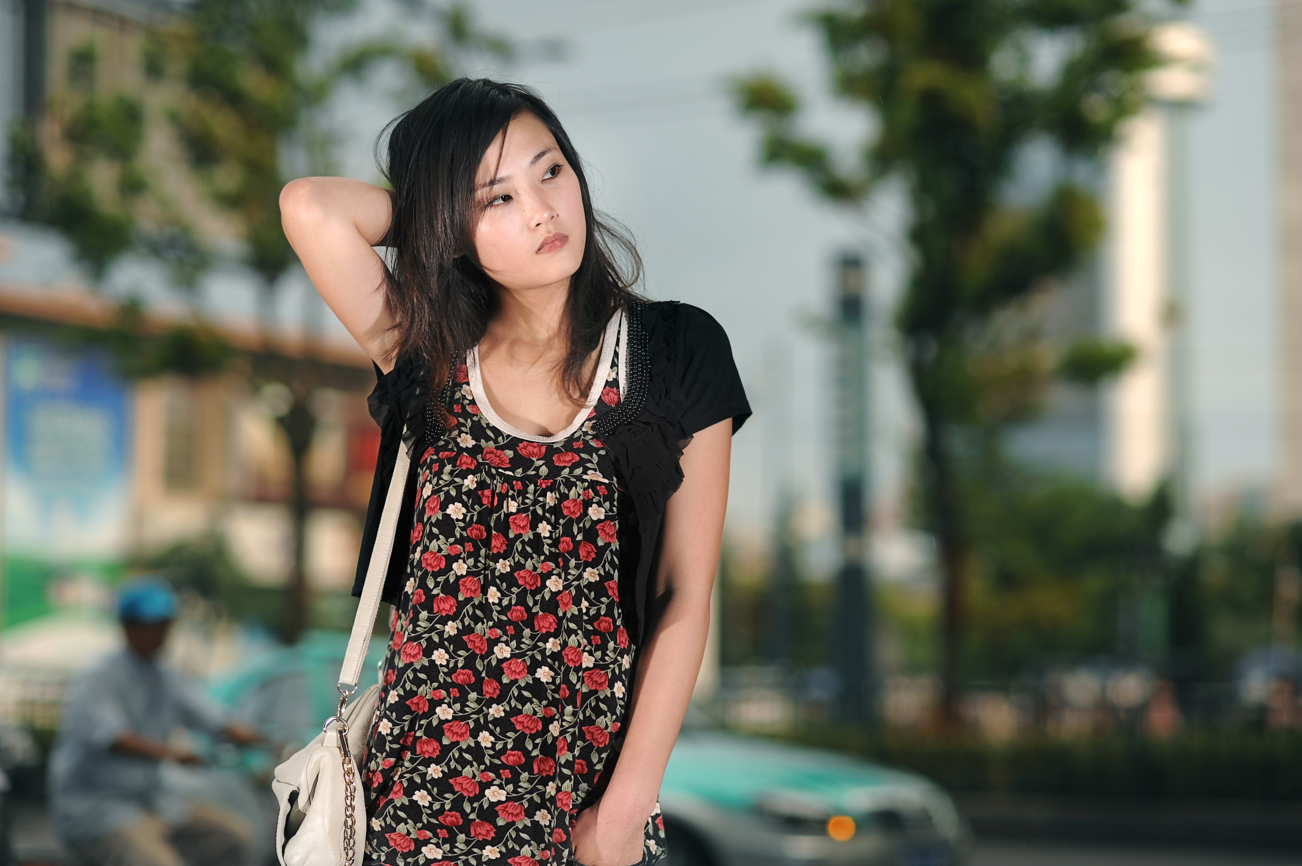 File:Asian young woman.jpg - Wikimedia Commons