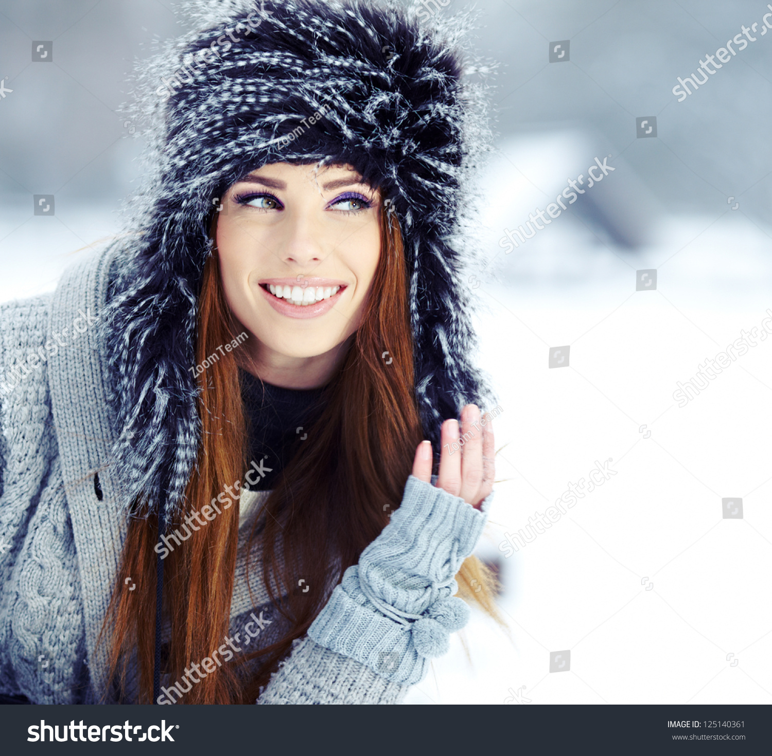 Young Woman Winter Stock Photo (Royalty Free) 125140361 - Shutterstock