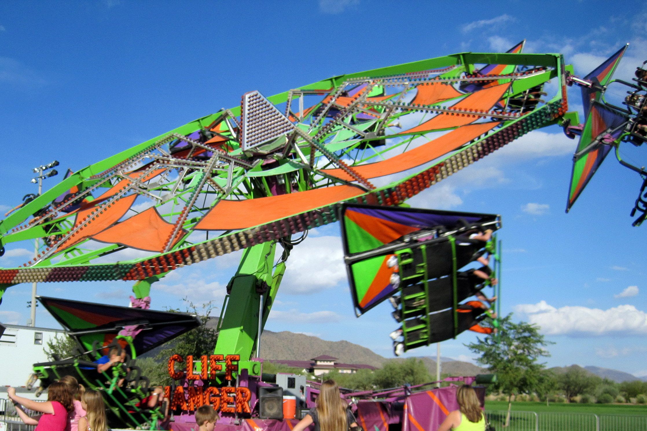 Carnival Rides. Cliff Hanger | For the Excitement ( or death thrill ...