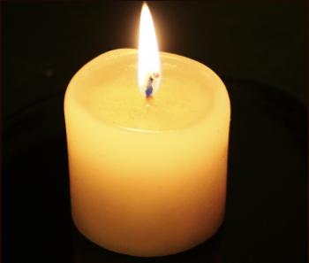 File:Candle-flame-no-reflection.jpg - Wikimedia Commons