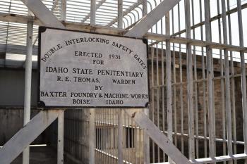A sign at the entrance to the old prison