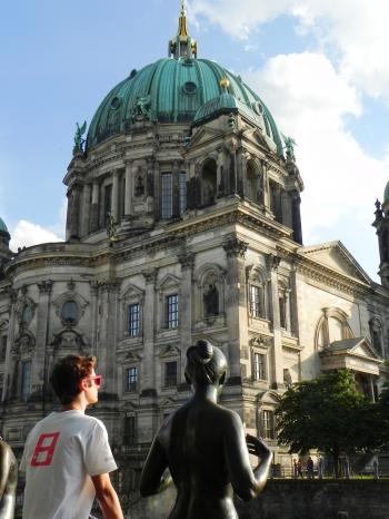 A statue regarding Berlin Church