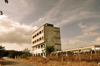 File:Muar abandoned building.jpg - Wikimedia Commons