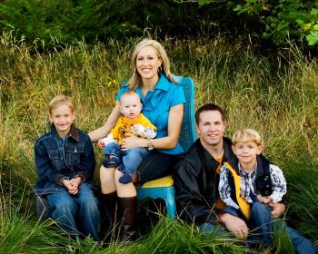 Shaheen Photography: Adorable Family