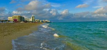 Miami Beach: Day at the Beach | Travel on the Side