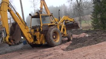 Old Massey Ferguson backhoe doing some heavy work - YouTube