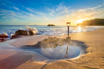 When to Visit Hot Water Beach | A New Zealand Must Do