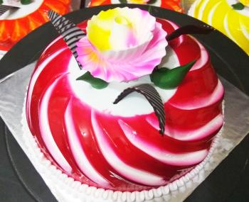 How to make icing on cake | how to decorate a cake / beautiful cake ...