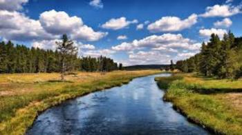 Beautiful River 4K Wallpaper | Free 4K Wallpaper