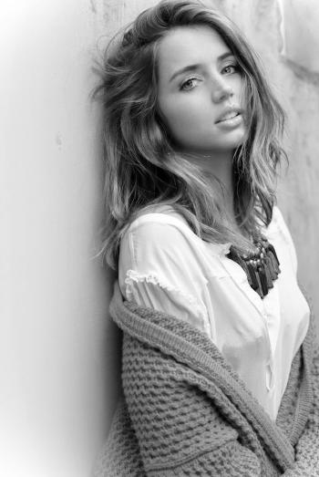 Ana de Armas | Actresses in Black & White | Pinterest | Actresses