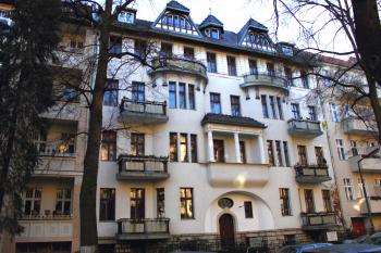 File:Berlin-Friedenau, Taunusstraße.jpg - Wikimedia Commons