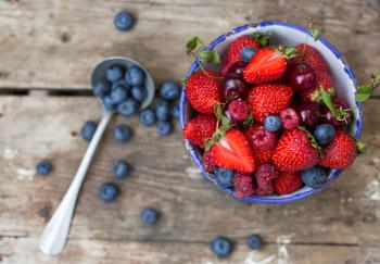 How to Make Citrus and Mint Berries - Best Citrus and Mint Berries ...