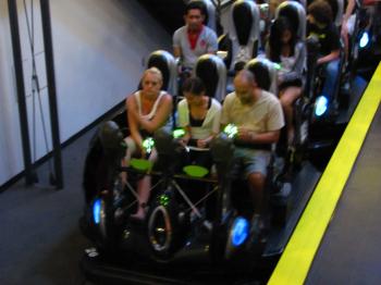 File:Men in Black Alien Attack ride vehicles 2.jpg - Wikimedia Commons
