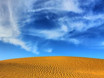 Desert Sky Desktop - Mzna Al khaled Photography