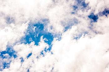 Blue Sky With White Clouds Screenshot
