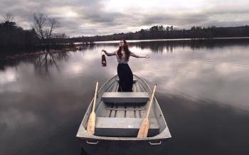 Alone girl at night in boat miss you images - New hd wallpaperNew hd ...
