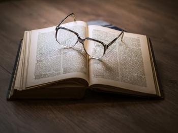 Ten Tips on How to Pitch Your Book to Review Bloggers and Not Get ...