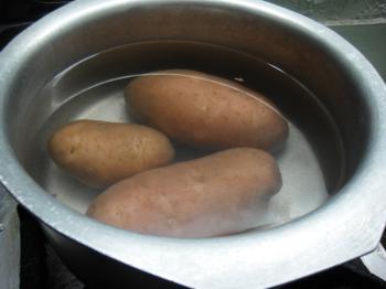 Bowled potato