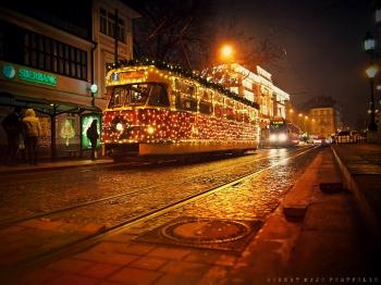 CHRISTMAS TRAM IN BRATISLAVA OFFERS FREE RIDES
