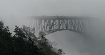 File:Deception Pass Bridge in fog.jpg - Wikimedia Commons