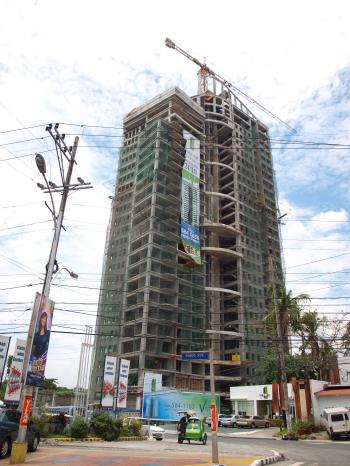Building tower under construction