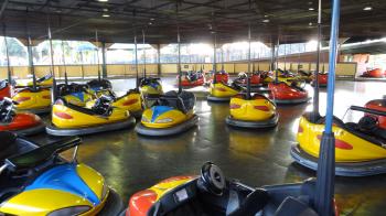 File:Wheeler Dealer Bumper Cars.JPG - Wikimedia Commons