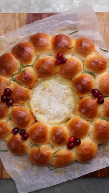 Stuffed Bun Brie Ring ~ Recipe | Tastemade
