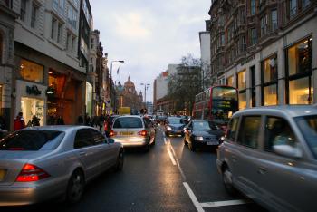 File:Busy road (3071960318).jpg - Wikimedia Commons