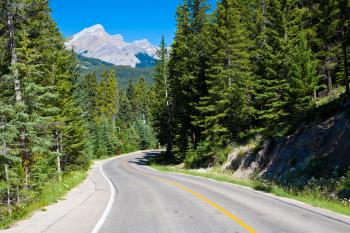Five great Canadian roads you need to drive one day | Driving