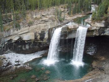 File:Canada waterfall 4.jpg - Wikimedia Commons