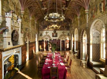 Cardiff Castle - Visit Cardiff
