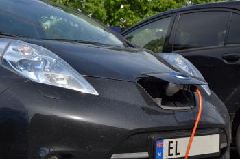 Charging Nissan Leaf