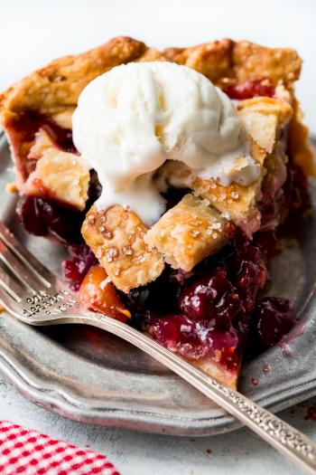 Homemade Cherry Pie - Sallys Baking Addiction