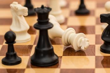 Women beat expectations when playing chess against men, according to ...