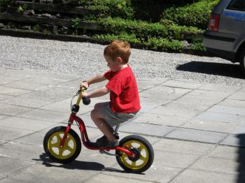 Day Sixty-Seven: From training wheels to two wheels -- how to teach ...