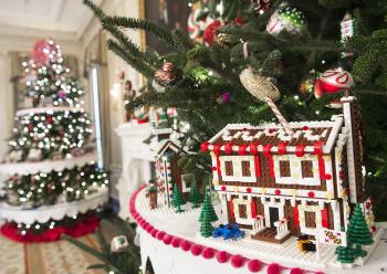 See the White House's 2016 Christmas Decorations