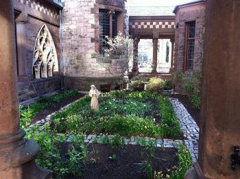 Trinity Church Garden - Boston, MA | Travel New England Photo Gallery