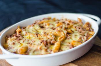 Close-up Photography of Baked Mac