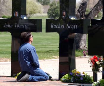 Columbine students get shout-out from Parkland student leader