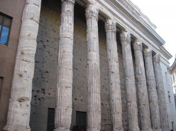 Columns on a Roman building