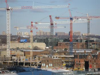 Construction in Toronto, 2013 01 01 (8)
